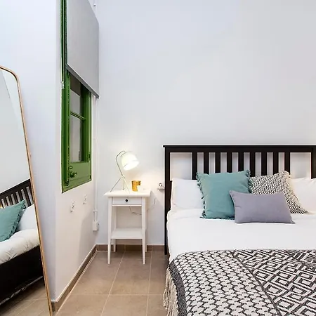 U-nique Fira Gran Via Apartamento *